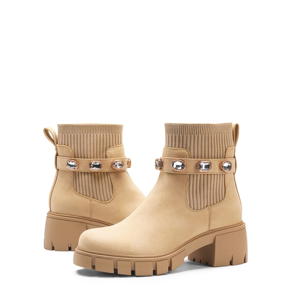 🍓 Dream Pairs Tan Ankle Booties with Rugged Sole